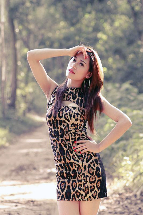 Thời trang da báo đang được giới trẻ rất ưa chuộng