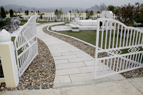 Hình ảnh ngôi mộ giá 5 tỷ đồng ở Hòa Bình ảnh 3