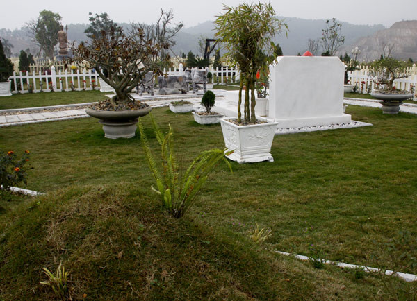 Hình ảnh ngôi mộ giá 5 tỷ đồng ở Hòa Bình ảnh 8