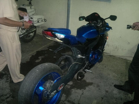 Xe mô tô biển số 53A8 – 0012 bị CSGT TP.HCM tạm giữ vì phạm luật giao thông (Ảnh: N.D) Xe mô tô biển số 53A8 – 0012 bị CSGT TP.HCM tạm giữ vì phạm luật giao thông (Ảnh: N.D)