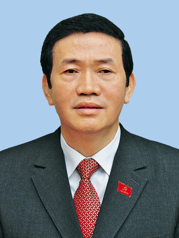 6. Ông Đinh Thế Huynh (sinh năm 1953, quê Nam Định), Trưởng ban Tuyên giáo Trung ương, Chủ tịch Hội đồng lý luận trung ương, Ủy viên Bộ Chính trị khóa XI. Ông Đinh Thế Huynh từng là Tổng biên tập báo Nhân dân, Chủ tịch Hội nhà báo Việt Nam.