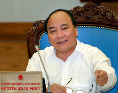 11. Ông Nguyễn Xuân Phúc (sinh năm 1954, quê Quảng Nam), Phó thủ tướng, Ủy viên Bộ Chính trị khóa XI. Ông Nguyễn Xuân Phúc từng là Chủ tịch UBND tỉnh Quảng Nam, Bộ trưởng Chủ nhiệm Văn phòng Chính phủ.