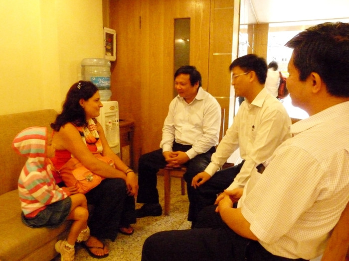 Tổng cục trưởng Nguyễn Văn Tuấn xin lỗi du khách nước ngoài. Tổng cục trưởng Nguyễn Văn Tuấn xin lỗi du khách nước ngoài.