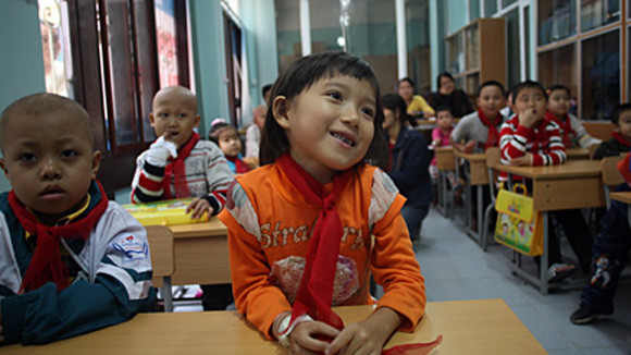 Những bệnh nhi mắc bệnh nan y ở Lớp học hy vọng Bệnh viện Nhi trung ương