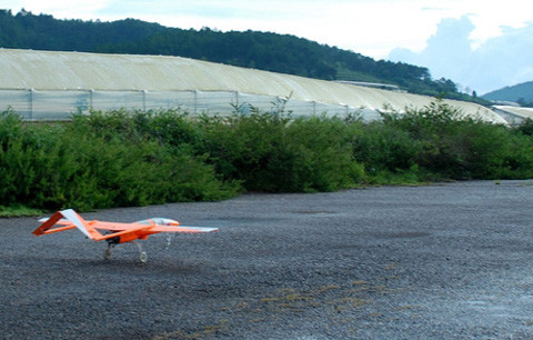 Máy bay chuẩn bị cất cánh.