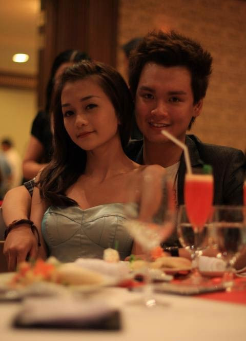 Cô khá thân thiết với anh chàng Nguyễn Trần Trung Quân - Cũng là thí sinh Sao mai 2011