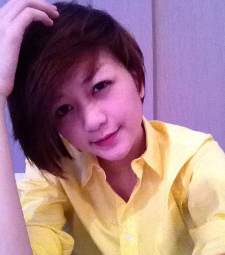 Ngoài đời, cô gái 21 tuổi này có những bức hình cực "bắt mắt"