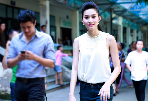 Cách đây ít lâu, dư luận dấy lên nghi vấn Hoa hậu Đặng Thu Thảo không phải là sinh viên (chỉ là học sinh trung cấp) nhưng bản khai lý lịch dự thi hoa hậu của cô, lời giới thiệu của BTC Hoa hậu Việt Nam trước hàng triệu khán giả, công văn của Quyền Hiệu trưởng Trường ĐH Tây Đô đều nói cô là "sinh viên" (tức thi đậu hoặc đang học cao đẳng hoặc đại học).