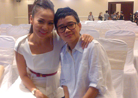 Vui vẻ chụp hình cùng Thu Minh