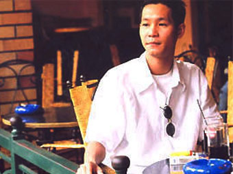 Tuy nhiên, anh cũng nhấn mạnh: “Việc này cũng không có gì căng thẳng cả. Nếu tôi có làm, cũng chỉ làm theo ý của Phương Uyên, nghĩa là Phương Uyên đã lên kế hoạch hết rồi, tôi chỉ ke theo đó mà làm. Mang tiếng là làm, nhưng cũng là làm trên công sức và ý tưởng của Uyên thôi.” (Giaoduc.bet.vn)