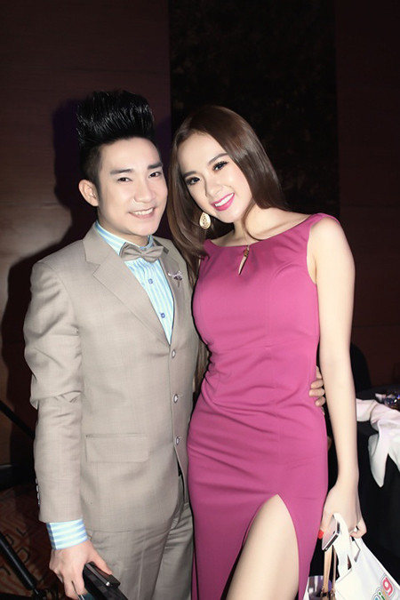 Tạo dáng cùng ca sĩ Quang Hà Tạo dáng cùng ca sĩ Quang Hà