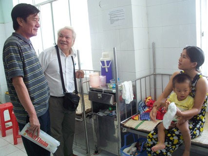 Phó Chủ tịch UBND tỉnh Ninh Thuận Võ Đại đã thấy được hiệu quả phương pháp điều trị TCM của TS Khải Phó Chủ tịch UBND tỉnh Ninh Thuận Võ Đại đã thấy được hiệu quả phương pháp điều trị TCM của TS Khải