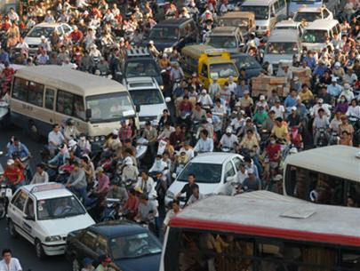 Hà Nội chỉ cần hạn chế xe cá nhân vào giờ cao điểm là có thể giảm được nạn ùn tắc? Hà Nội chỉ cần hạn chế xe cá nhân vào giờ cao điểm là có thể giảm được nạn ùn tắc?