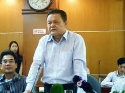 Trong khi đó ông Phạm Lê Thanh đã từng phát ngôn trên báo chí rằng: "đau lòng" vì mức lương trung bình của nhân viên năm 2009 chỉ có 7,3 triệu đồng/tháng. Trong khi đó ông Phạm Lê Thanh đã từng phát ngôn trên báo chí rằng: "đau lòng" vì mức lương trung bình của nhân viên năm 2009 chỉ có 7,3 triệu đồng/tháng.