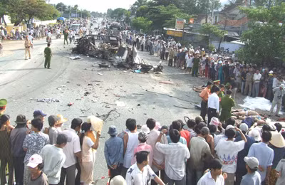 Mỗi năm, tai nạn giao thông cướp đi hàng nghìn sinh mạng Mỗi năm, tai nạn giao thông cướp đi hàng nghìn sinh mạng