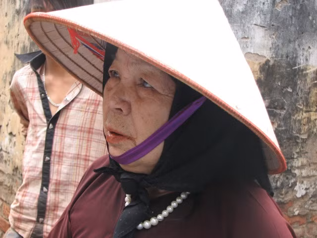 Bà Dương Thị Dư, bác ruột anh Tường nghi ngờ cái thai trước đó của Lệ là giả?