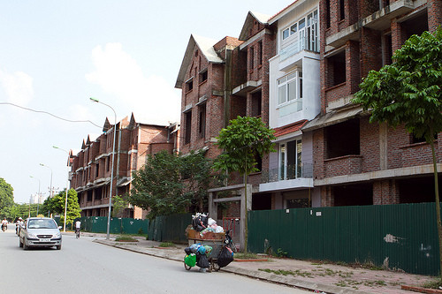 Giá giảm mạnh nhưng giao dịch trên thị trường BĐS hiện hiếm có giao dịch thành công. Ảnh: Hải Nguyễn