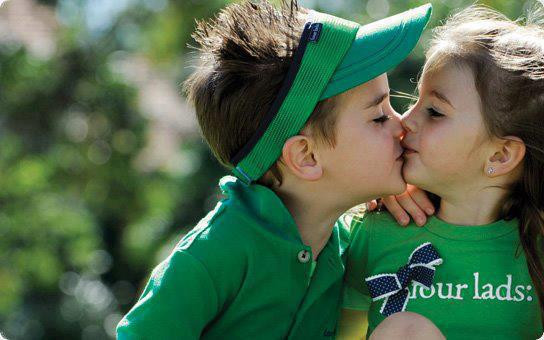 Với bức hình này, Facebook Maru Chan bình chọn: "Nụ hôn đẹp nhất thế kỷ!" Với bức hình này, Facebook Maru Chan bình chọn: "Nụ hôn đẹp nhất thế kỷ!"