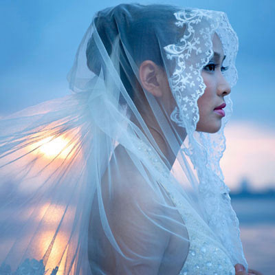 Thời điểm A83 (Cục An ninh văn hóa, Bộ Công an) tìm đến nhà nhiếp ảnh gia Huy Phương để điều tra về lý lịch của Vương Thu Phương khi cô dự thi Hoa hậu Việt Nam, anh buộc phải làm theo ý họ và cung cấp toàn bộ thông tin, hình ảnh về cuộc hôn nhân đã tan vỡ. Anh ví mình "vinh hạnh" được thẩm vấn như "một thằng tội phạm" và ký vào các biên bản, tài liệu của cơ quan công an không chỉ một lần.(Theo Ngôi Sao) Thời điểm A83 (Cục An ninh văn hóa, Bộ Công an) tìm đến nhà nhiếp ảnh gia Huy Phương để điều tra về lý lịch của Vương Thu Phương khi cô dự thi Hoa hậu Việt Nam, anh buộc phải làm theo ý họ và cung cấp toàn bộ thông tin, hình ảnh về cuộc hôn nhân đã tan vỡ. Anh ví mình "vinh hạnh" được thẩm vấn như "một thằng tội phạm" và ký vào các biên bản, tài liệu của cơ quan công an không chỉ một lần.(Theo Ngôi Sao)