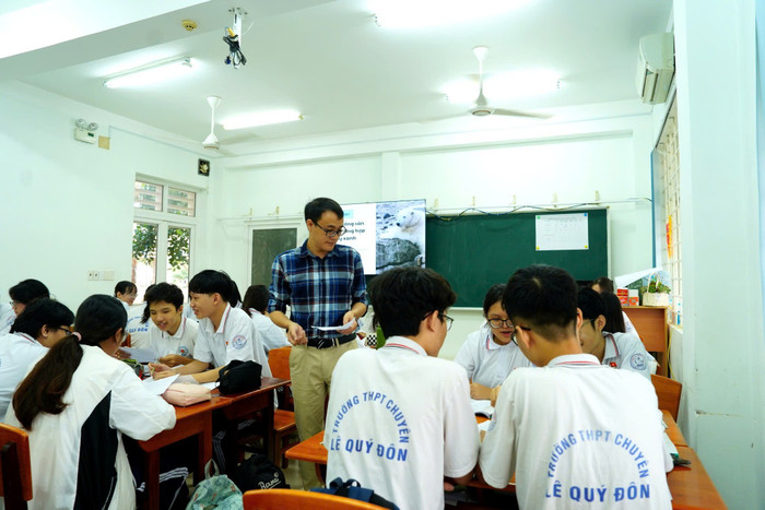 Thầy Huỳnh Nguyễn Việt Cường. Ảnh Sơn Quang Huyến z6631006499820-0bac6b1bad5a457aeeb4ccd9baa59cb4.jpg