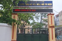 Khi Tạp chí phản ánh, cơ sở dạy thêm gỡ biển, GV THPT Ngô Thì Nhậm báo cáo gì?