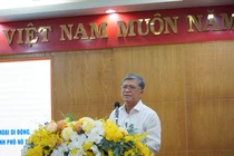 Từ tháng 1/2026, trường học tại TPHCM hạn chế học sinh sử dụng điện thoại trong giờ chơi