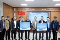 NXBGDVN cam kết đồng hành cùng học sinh và các trường học vùng bão lũ