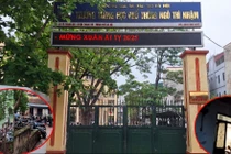 Học sinh THPT Ngô Thì Nhậm kể học thêm GV trên lớp ở cơ sở của TT Tri Thức Việt