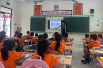 Thiếu nhân lực có chuyên môn giáo dục, địa phương khắc phục ra sao?