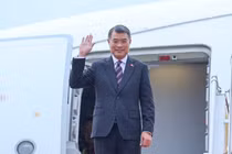 Thủ tướng Lê Minh Hưng lên đường dự Hội nghị Cấp cao kỷ niệm 35 năm quan hệ ASEAN-Nga
