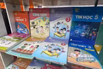 Hiệu trưởng trường học đưa ra lưu ý tới phụ huynh để tránh mua phải SGK giả, lậu