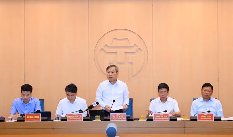 Chủ tịch Ủy ban nhân dân thành phố Hà Nội Vũ Đại Thắng chủ trì phiên họp. Ảnh: Lê Hải/HNP.