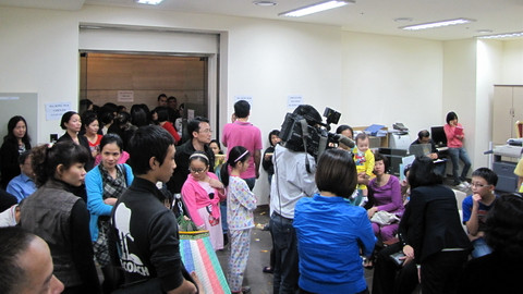 Sự việc thu hút sự quan tâm của nhiều cơ quan báo chí . Sự việc thu hút sự quan tâm của nhiều cơ quan báo chí .