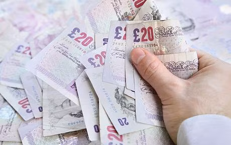 Sinh viên ở Anh vi phạm nội quy đã phải nộp phạt với số tiền không nhỏ. Ảnh: Internet