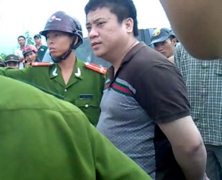 Tài xế chiếc xe "điên" . Tài xế chiếc xe "điên" .