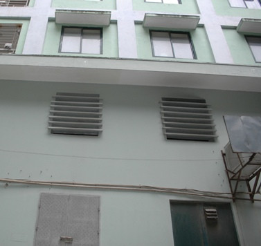 Tòa nhà nơi nạn nhân đã tự tử Tòa nhà nơi nạn nhân đã tự tử