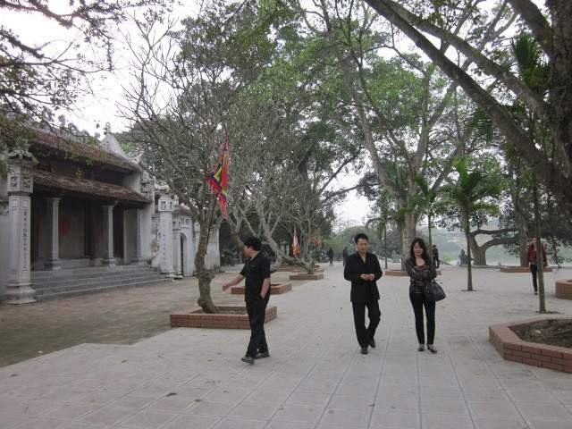 Tuy không đông, nhưng những du khách đến đây đều hài lòng khi ra về