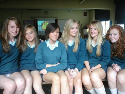 Nữ sinh càng ngày càng thích dùng Facebook để bày tỏ quan điểm, hoặc nổi loạn, nhưng việc ép các em khai ra mật khẩu Facebook có hợp pháp? - ảnh minh hoạ: Blogspot Nữ sinh càng ngày càng thích dùng Facebook để bày tỏ quan điểm, hoặc nổi loạn, nhưng việc ép các em khai ra mật khẩu Facebook có hợp pháp? - ảnh minh hoạ: Blogspot