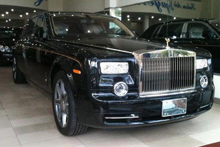 Chiếc Rolls-Royce phiên bản rồng số 1 Chiếc Rolls-Royce phiên bản rồng số 1
