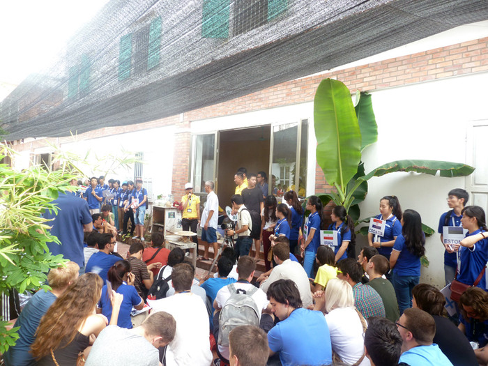 Buổi dã ngoại để đời của học sinh quốc tế tại Việt Nam ảnh 1 Buổi dã ngoại để đời của học sinh quốc tế tại Việt Nam ảnh 1