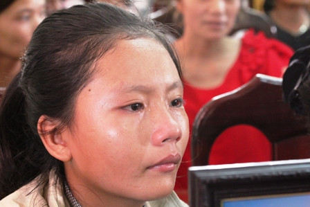 Những giọt nước mắt đắng cay nghẹn ngào Những giọt nước mắt đắng cay nghẹn ngào