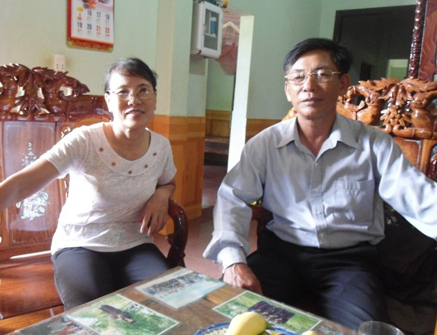 Ông Việt cùng vợ kể lại những năm tháng công tác xa nhà Ông Việt cùng vợ kể lại những năm tháng công tác xa nhà