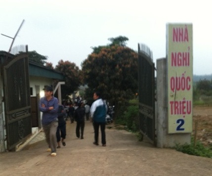 Khuôn viên của nhà nghỉ Quốc Triệu 2 là nơi bà Thân bị sát hại Khuôn viên của nhà nghỉ Quốc Triệu 2 là nơi bà Thân bị sát hại