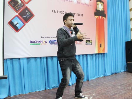 Tiết mục Beat Box được BGK đánh giá khá cao Tiết mục Beat Box được BGK đánh giá khá cao