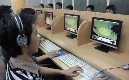 Tập trung cao độ nhất vẫn là cuộc thi "đế chế vương"