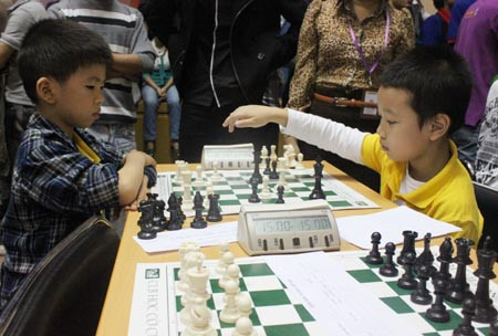 Việc so tài của các cặp đôi nhỏ tuổi rất ngang tài, ngang sức