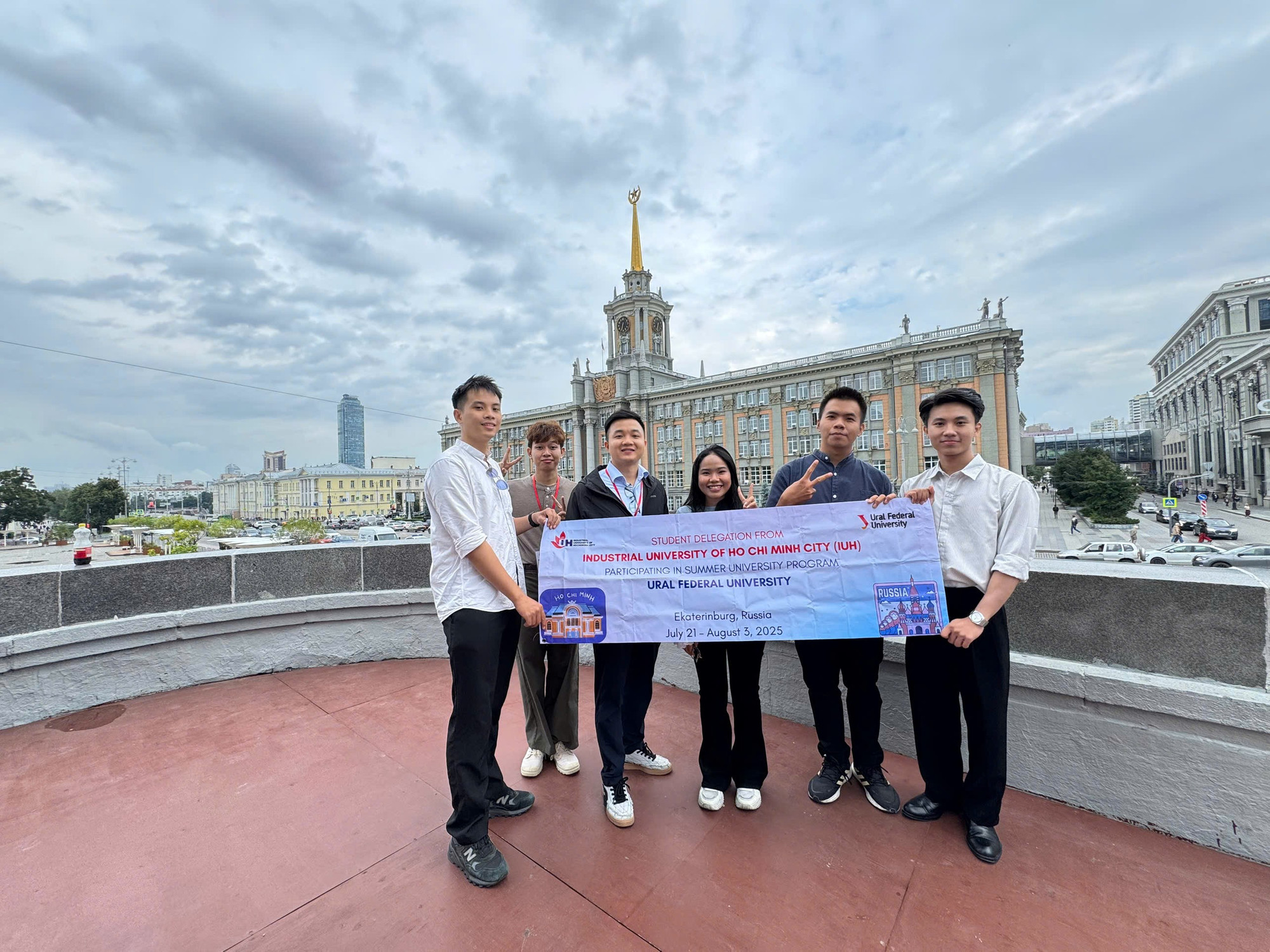 Nam sinh luôn mong muốn lan tỏa mạnh mẽ hơn tinh thần nghiên cứu khoa học và niềm đam mê khám phá công nghệ đến các bạn sinh viên. Ảnh: NVCC. z7097139175487-fa5c8c79715031b4a70488ce52d986e7.jpg