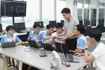 Mở rộng hỗ trợ tài chính, tín dụng ưu đãi cho người học sẽ mang lại lợi ích kép