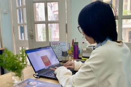Biên tập viên của TIMES ứng dụng công nghệ số khi thực hiện biên tập và rà soát bản thảo. Ảnh ĐVCC.