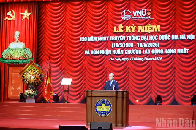 Tổng Bí thư, Chủ tịch nước Tô Lâm phát biểu tại Lễ kỷ niệm 120 năm Ngày truyền thống Đại học Quốc gia Hà Nội.